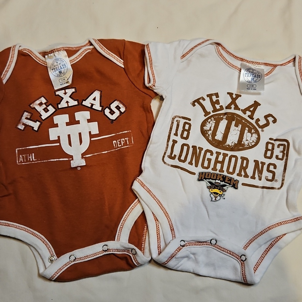 Bundle of 2 Texas Longhorns Baby/infant Onesies 0-3 Months 100% Cotton